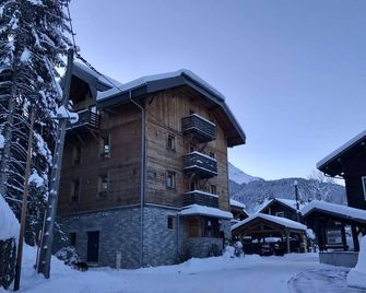 Auberge 1 - Morzine - Building