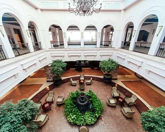 Lake Victoria Serena Golf Resort & Spa - Mpigi - Lobby
