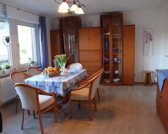 Ferienhaus Hofblick (Beisenkamp 7), 75qm mit 2 Schlafzimmer für max. 4 Personen - Plettenberg - Essbereich
