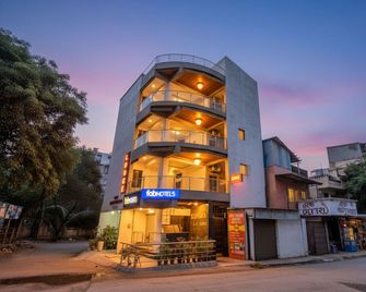 Fabhotel Keshava Executive - Nr Mahadji Shinde Chhatri - Pune - Budova