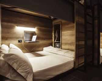 Eco Hostel - Catania - Schlafzimmer