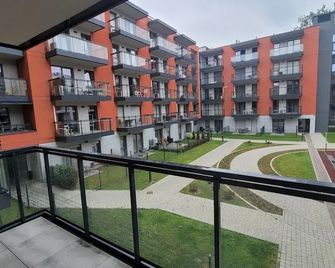 Main Trainstation one bedroom AC p4you - קראקוב - בניין