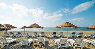 Sanli Beach Resort - Filyos - Playa