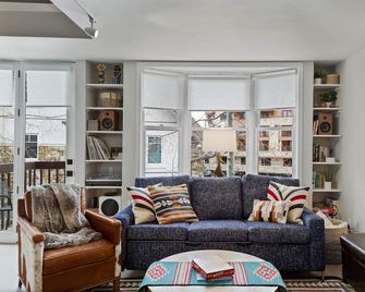 The 'Hoot Haus' is Quintessential Colorado! - Mountain Village - Living room