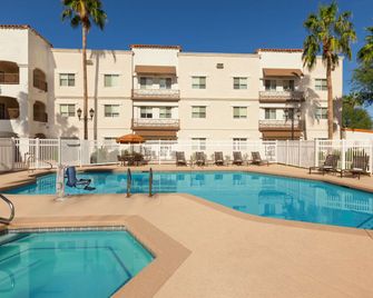 Hyatt Place Phoenix Chandler Fashion Center - Chandler - Pileta