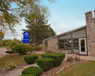 Americas Best Value Inn - Lansing - Lansing - Edificio