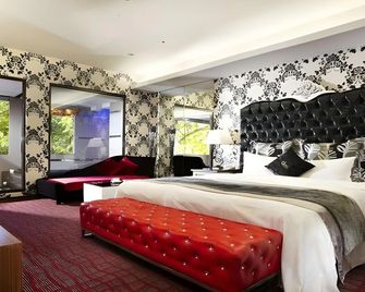 Golden Hot Spring Hotel - Taipei (Đài Bắc)