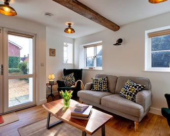 Cottage in Chilton Foliat near Savernake Forest - Hungerford - Living room
