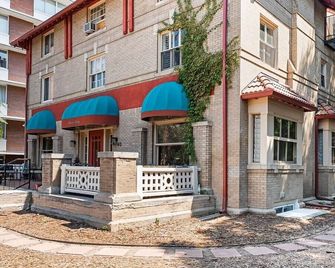 Cap Hill 2br • Character, Privacy & Garage Parking - Denver - Edifício