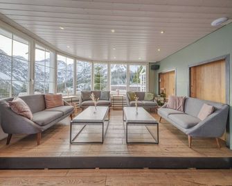 Hotel Quellenhof - Self Check-in & Adults Only - Arosa