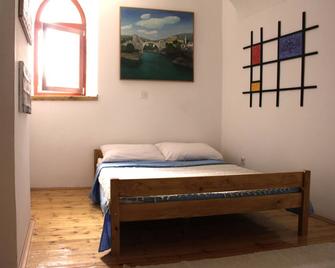 Artistic home in Mostar - Mostar - Sypialnia