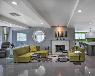 Palm Springs Home: Casita + Fire Pit! - Palm Springs - Salon