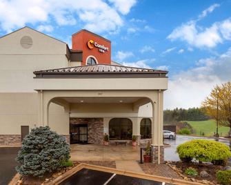 Comfort Inn North of Asheville - Mars Hill - Edificio