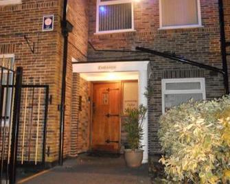 Gateway Lodge - Liverpool - Gebäude