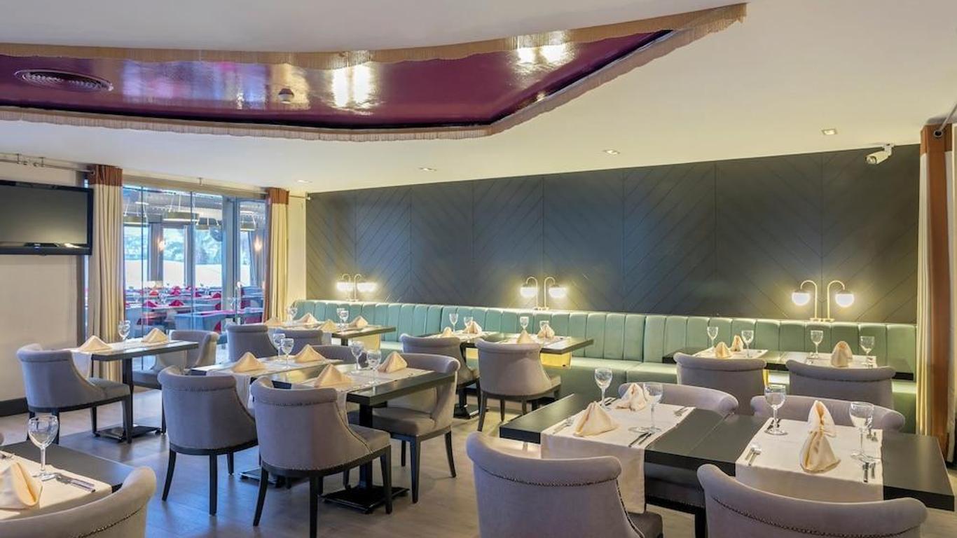 Sisus Hotel