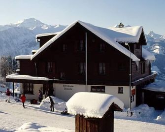 Hotel Fassbind Beausite - Beatenberg - Building