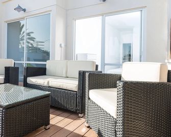 Hostal Vista Alegre - Castro-Urdiales - Sala de estar