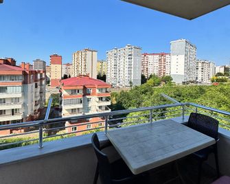 Bayrak Suit Home Trabzon - Trabzon - Balcony