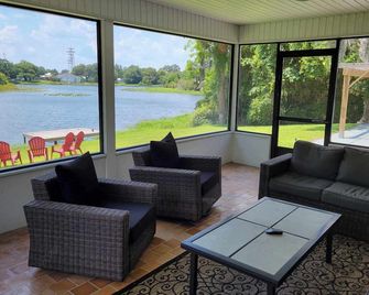 Charming Lake Home - Lake City - Living room