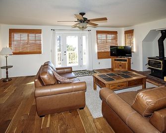 Capercallie Cottage- # Lh38 - Cambria - Living room