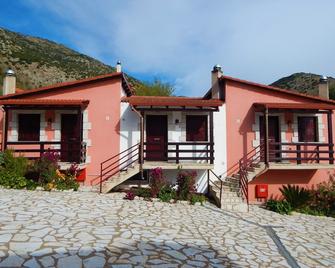 Arhontiko Kordopati Traditional Guesthou - Vytina - Building