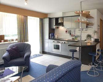 Ferienwohnung 4, 50 qm, 1 Schlafzimmer und 1 Wohn/Schlafraum, max. 3 Personen - Sankt Blasien - Küche