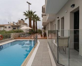 Aspri Petra Apartments - Hersonissos - Pool