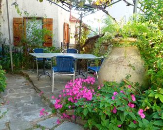 Casa Vita Bella - Apartment On The Flower Riviera - Quality For Good Price - Diano San Pietro - Patio