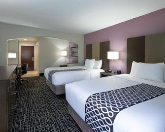 La Quinta Inn & Suites by Wyndham Snellville-Stone Mountain - Snellville - Bedroom