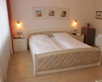 Hotel Garni La mer - Bad Zwischenahn - Bedroom