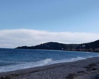 Rooms Grapevine - Poros