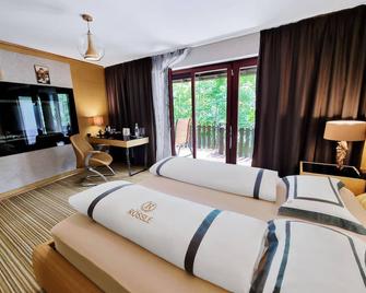Hotel Rössle - Dobel - Slaapkamer