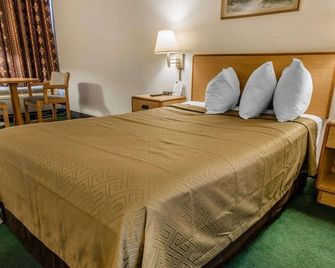 Horseshoe Curve Lodge - Altoona - Soveværelse