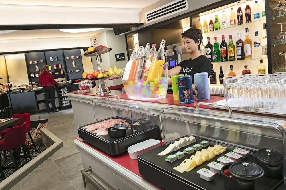 هوتل أروك - ستراسبورغ - بار