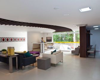 Al Mare Hotel - Florianopolis - Hành lang