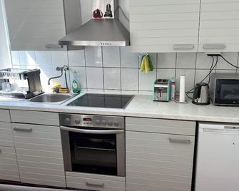 Tranquil apartment with WiFi in Essen - Essen - Cocina