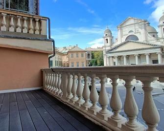 Hotel Helvetia - Genoa - Balkon
