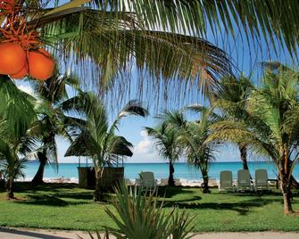Hotel Cote d'or Lodge - Baie Sainte Anne - Beach