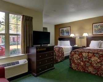 Intown Suites Extended Stay Marietta Ga - Roswell Rd - Marietta - Quarto