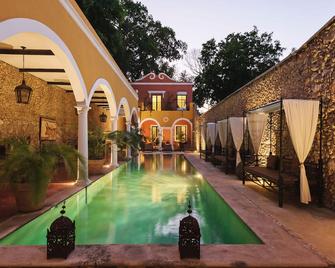 Hotel Hacienda Vip - Mérida - Zwembad