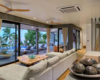 Vomo Island Resort - Vomo Island - Living room