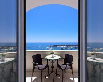 Vista d'Amalfi - אמלפי - מרפסת