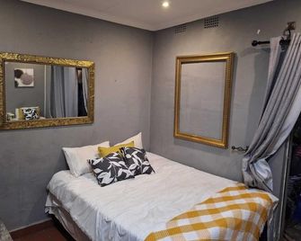 Bono Luxury Guesthouse - Rustenburg - Bedroom