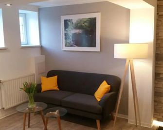 Hotel Garni Haus Sonneneck - Thale - Obývací pokoj