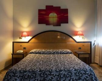 H&L Hotel - Cinisello Balsamo - Ložnice