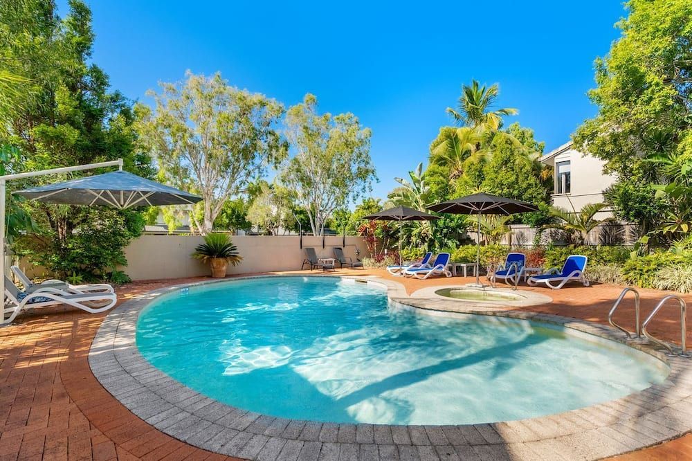 At The Sound - נוסה הדס - בריכה