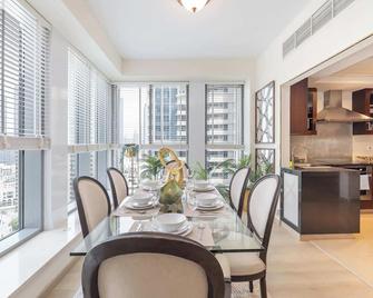 StayShort - Downtown Dubai sleeps 4 close to Burj Khalifa - Garhoud - Dining room