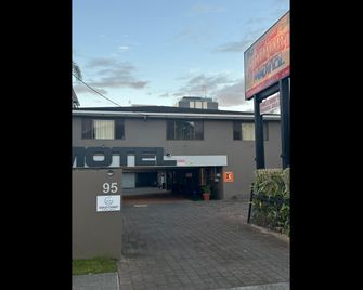 Gold Coast Airport Motel - Bilinga