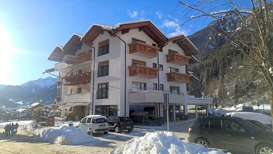 Hotel Flora Alpina - קאמפיטלו די פאסה - בניין