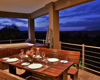 Stonehill River Lodge - Buffeljagsrivier - Bar